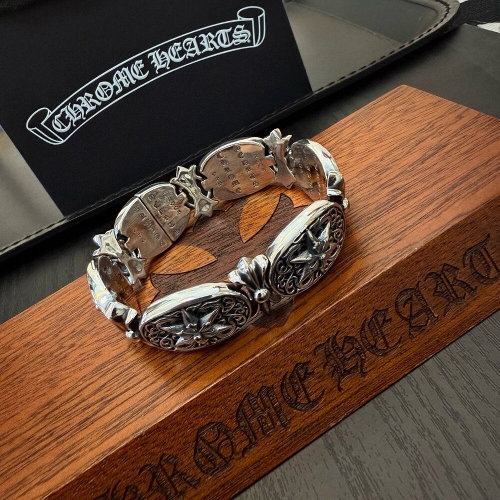 Chrome Hearts Classic Retro Six-Star Bracelet - Picture 8 of 10